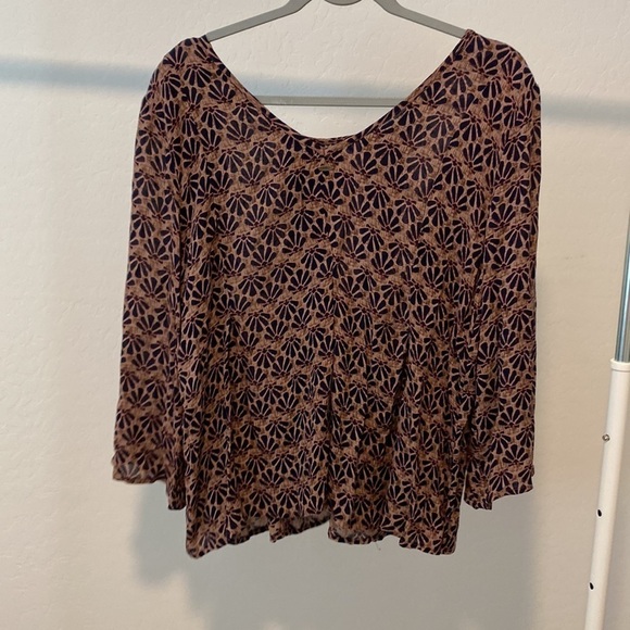 O’Neill women’s Top - Picture 2 of 4